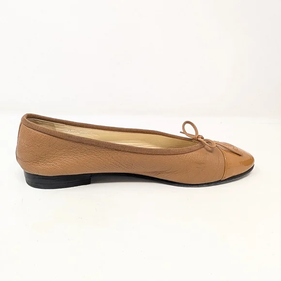 Chanel Tan Brown CC Leather Cap Toe Ballet Flats Ballerinas Size 38 - Picture 7 of 12